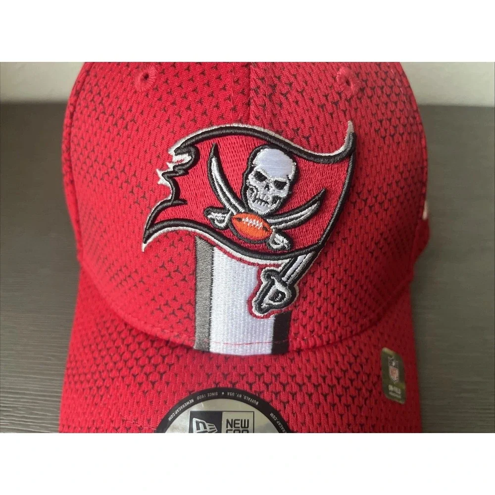 Tampa Bay Buccaneers Bucs‎ New Era NFL 2024 Sideline 39THIRTY Flex Hat Red M/L